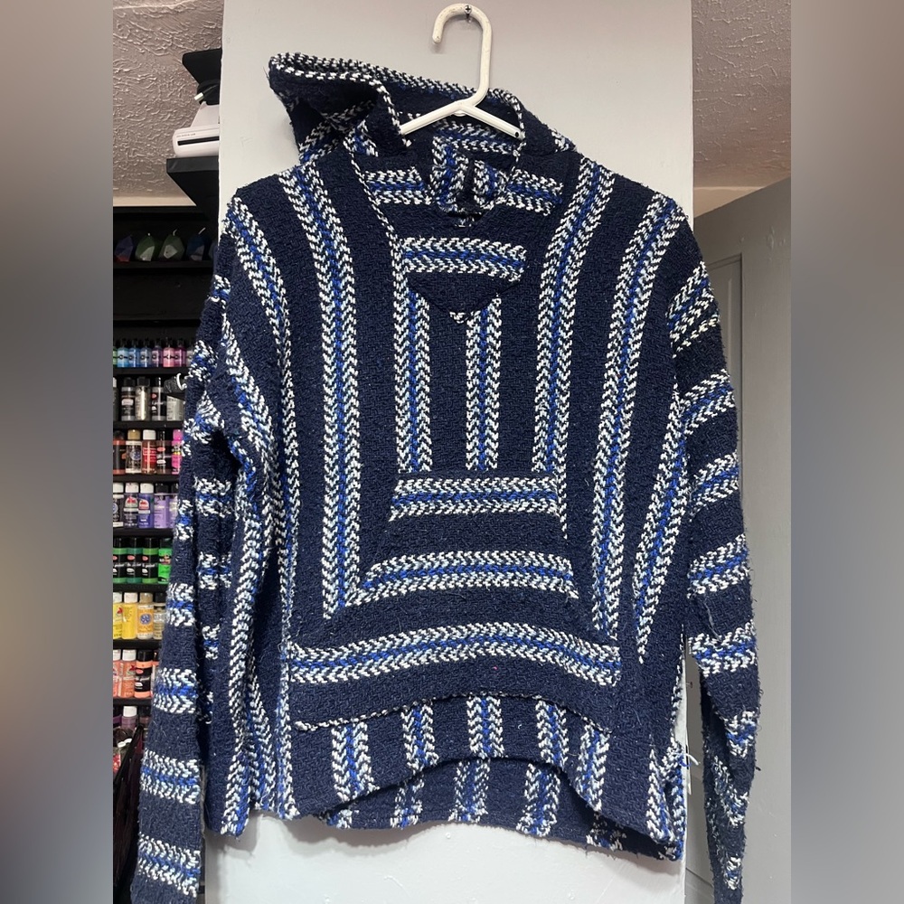 DRUG RUG PULLOVER SWEATER SIZE SMALL